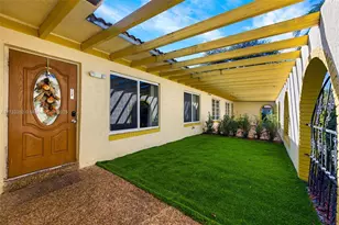 8406 NW 35th St, Coral Springs, FL 33065 - Photo 3