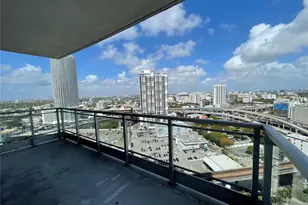 90 SW 3rd St, Miami, FL 33130 - Photo 9