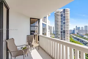 1000 Island Blvd, Aventura, FL 33160 - Photo 23