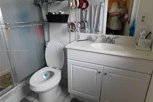 611 SW 3 Te, Cape Coral, FL 33991 - Photo 15