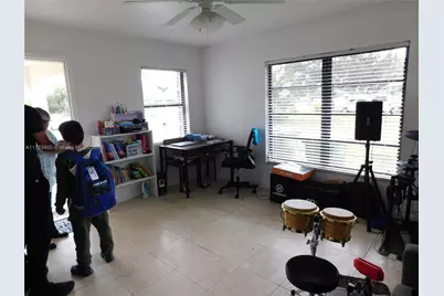 611 SW 3 Te, Cape Coral, FL 33991 - Photo 7