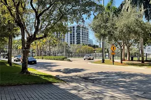 201 178th Dr, Sunny Isles Beach, FL 33160 - Photo 25