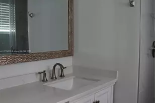 7891 N Sunrise Lakes Dr, Sunrise, FL 33322 - Photo 19