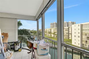 2905 Point E Dr, Aventura, FL 33160 - Photo 17