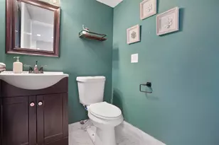 3275 NW 44th St, Oakland Park, FL 33309 - Photo 13