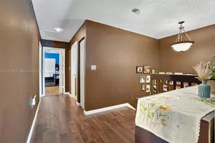 3275 NW 44th St, Oakland Park, FL 33309 - Photo 19