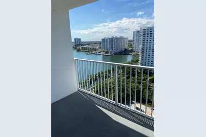 2851 NE 183rd St #1808E, Aventura, FL 33160 - Photo 1