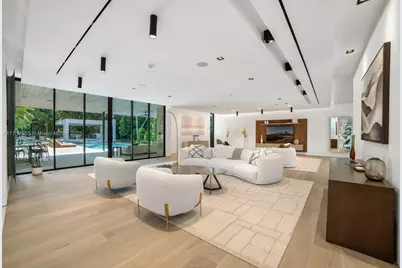 4040 Kiaora St, Miami, FL 33133 - Photo 13