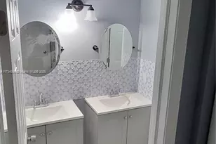 13285 Arbor Pointe Cir, Tampa, FL 33617 - Photo 11