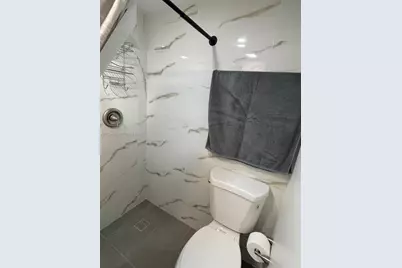 1187 NW 29th Ter, Fort Lauderdale, FL 33311 - Photo 17