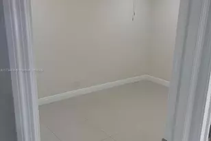 1187 NW 29th Terrace, Fort Lauderdale, FL 33311 - Photo 9