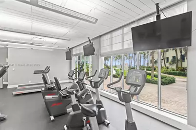 3801 S Ocean Dr #10Q, Hollywood, FL 33019 - Photo 25