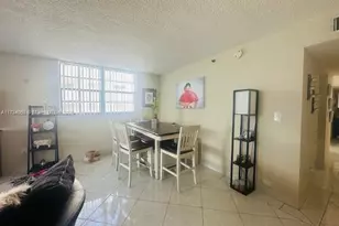 17878 N Bay Rd, Sunny Isles Beach, FL 33160 - Photo 9