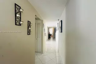 17878 N Bay Rd, Sunny Isles Beach, FL 33160 - Photo 11