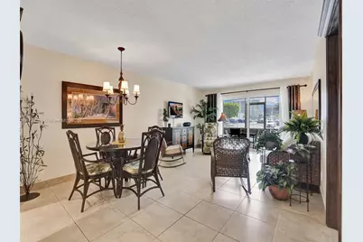 2600 Diana Dr #105, Hallandale Beach, FL 33009 - Photo 19