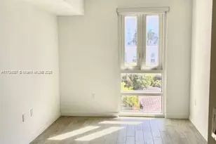 321 NE 26th St, Miami, FL 33137 - Photo 9