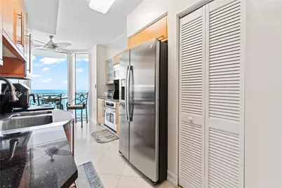 6365 Collins Ave #1901, Miami Beach, FL 33141 - Photo 17