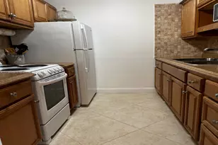 [Address not provided], Hallandale Beach, FL 33009 - Photo 3