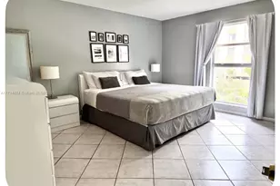201 178th Dr, Sunny Isles Beach, FL 33160 - Photo 23