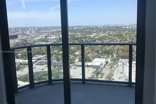 121 NE 34th St, Miami, FL 33137 - Photo 25