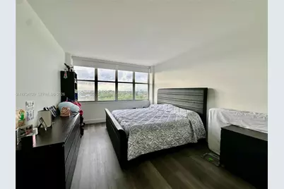 7441 Wayne Ave #6B, Miami Beach, FL 33141 - Photo 5