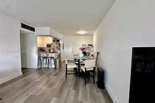 7441 Wayne Ave, Miami Beach, FL 33141 - Photo 5