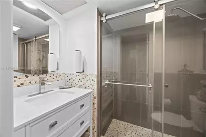 300 Bayview Dr #903, Sunny Isles Beach, FL 33160 - Photo 15