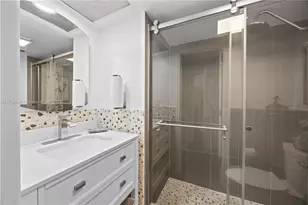300 Bayview Dr, Sunny Isles Beach, FL 33160 - Photo 15