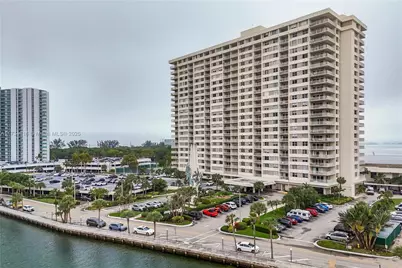 300 Bayview Dr #903, Sunny Isles Beach, FL 33160 - Photo 1