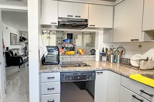 2930 Point E Dr, Aventura, FL 33160 - Photo 11