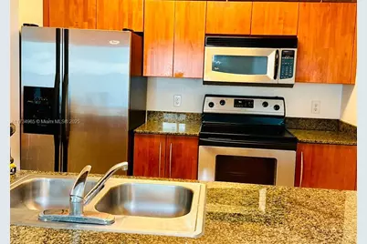 1200 Brickell Bay Dr #2514, Miami, FL 33131 - Photo 9