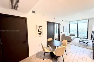 398 NE 5th St, Miami, FL 33132 - Photo 17