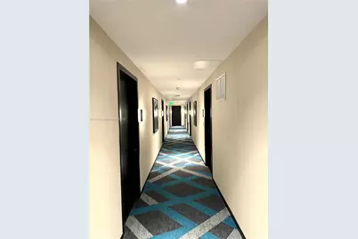398 NE 5th St #1510, Miami, FL 33132 - Photo 35