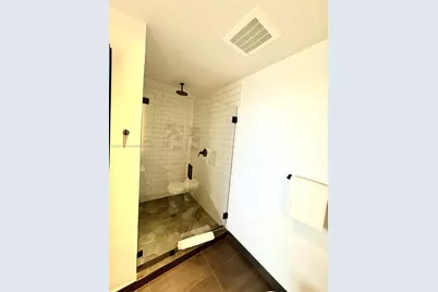 398 NE 5th St #1510, Miami, FL 33132 - Photo 33