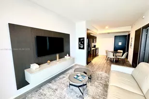 398 NE 5th St, Miami, FL 33132 - Photo 21