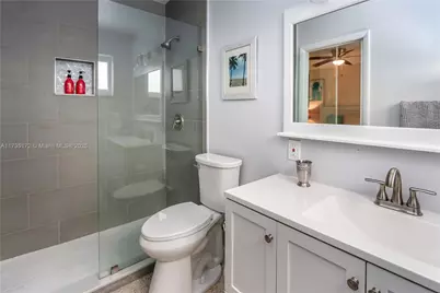 330 Van Buren St, Hollywood, FL 33019 - Photo 25