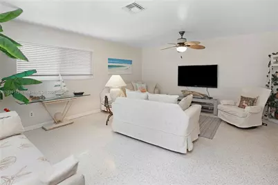 330 Van Buren St, Hollywood, FL 33019 - Photo 23
