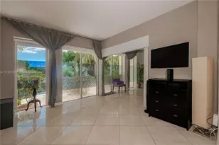 11111 Biscayne Blvd, Miami, FL 33181 - Photo 21