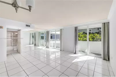 7800 Collins Ave #302, Miami Beach, FL 33141 - Photo 3