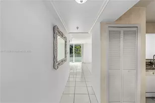 7800 Collins Ave, Miami Beach, FL 33141 - Photo 7