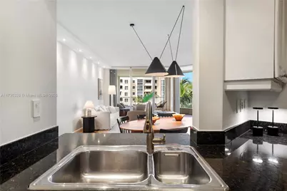 705 Crandon Blvd #405, Key Biscayne, FL 33149 - Photo 13