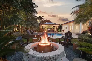 8050 SW 175th St, Palmetto Bay, FL 33157 - Photo 3