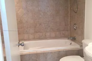 1408 Brickell Bay Dr, Miami, FL 33131 - Photo 9