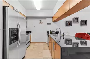 1750 N Bayshore Dr, Miami, FL 33132 - Photo 5