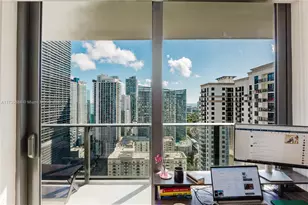 55 SW 9th St, Miami, FL 33130 - Photo 11