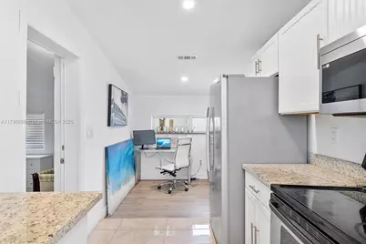 2541 NE 195th St #0, Miami, FL 33180 - Photo 37