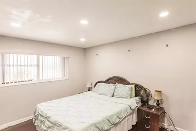 7215 W 3rd Ave, Hialeah, FL 33014 - Photo 15