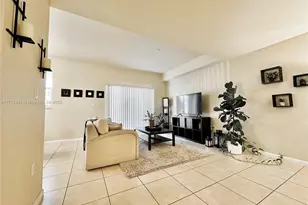 11403 NW 89th St, Doral, FL 33178 - Photo 7