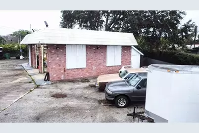 11580 NE 2nd Ave, Miami, FL 33161 - Photo 17