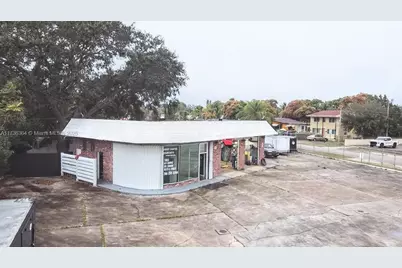 11580 NE 2nd Ave, Miami, FL 33161 - Photo 7